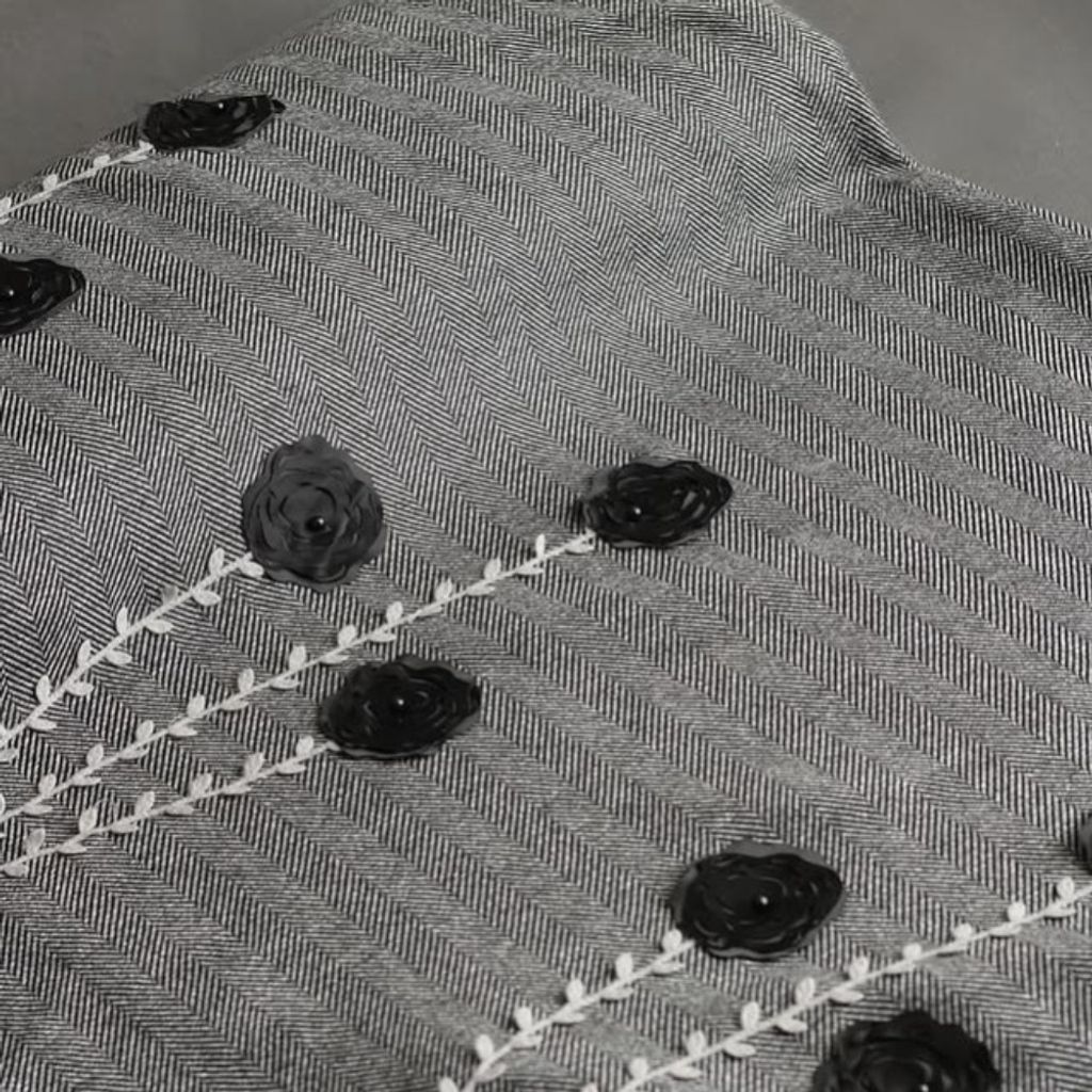 خرید انلاین پارچه فوتر گل برجسته