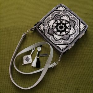 قیمت ارزان کیف رودوشی طرح کاشی ایرانی دستبافت کد 07214