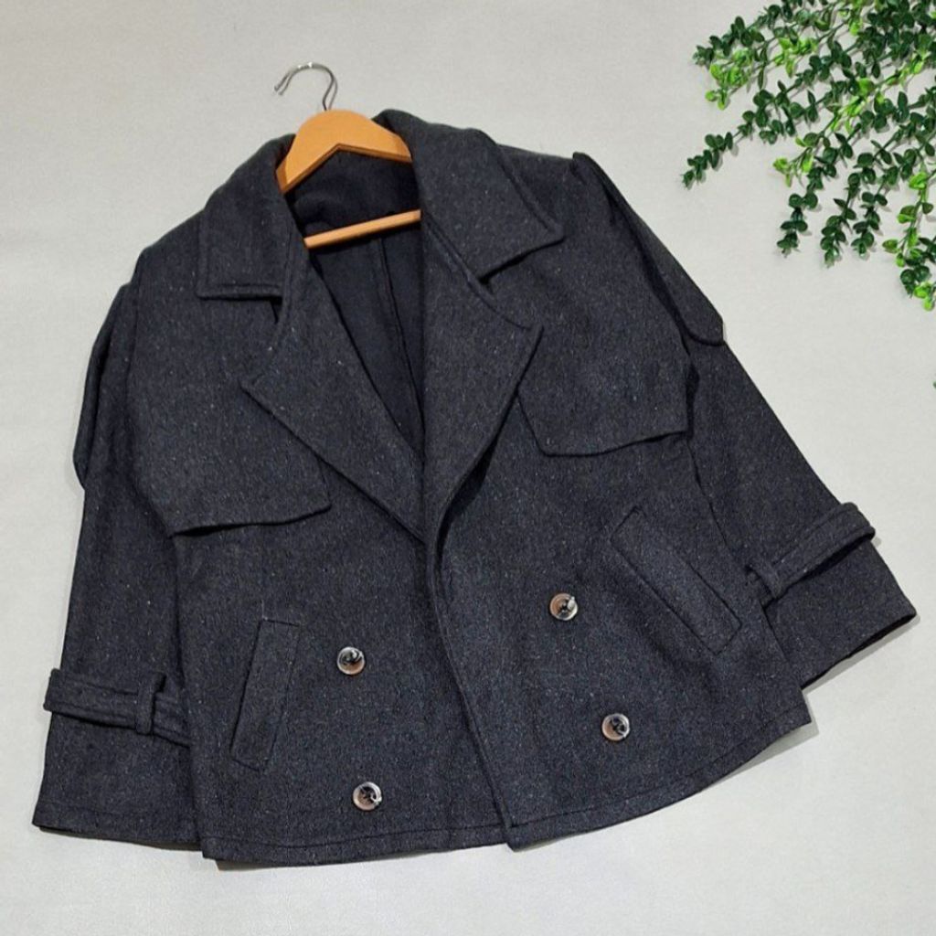 خرید آنلاین پالتو زنانه طرح ستاره