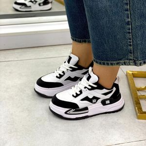 خرید انلاین کفش امیری ونس زنانه لژدار