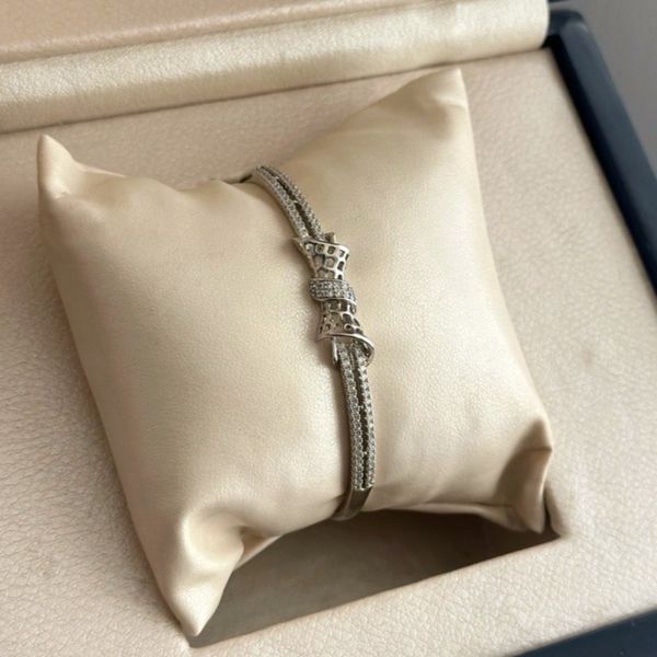 دستبند برند ژوپینگ