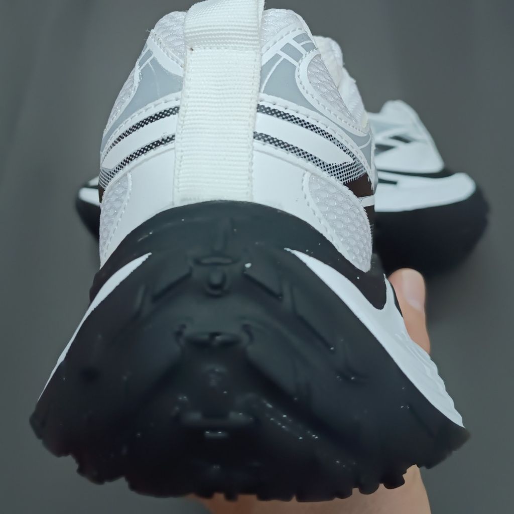 خرید انلاین کتونی مردانه بالنسیاگا 10 ایکس ال سفید کیفیت بالا