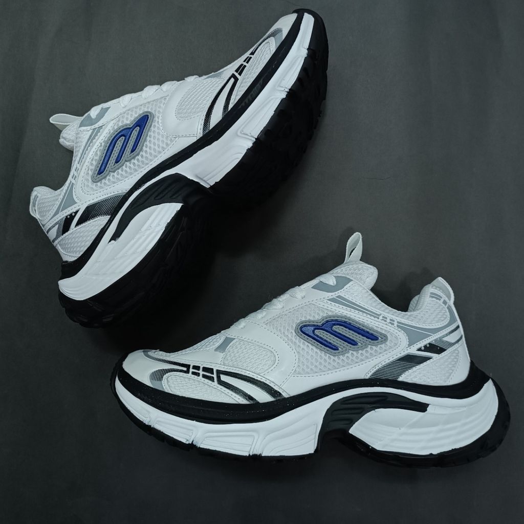 خرید انلاین کتونی مردانه بالنسیاگا 10 ایکس ال سفید کیفیت بالا