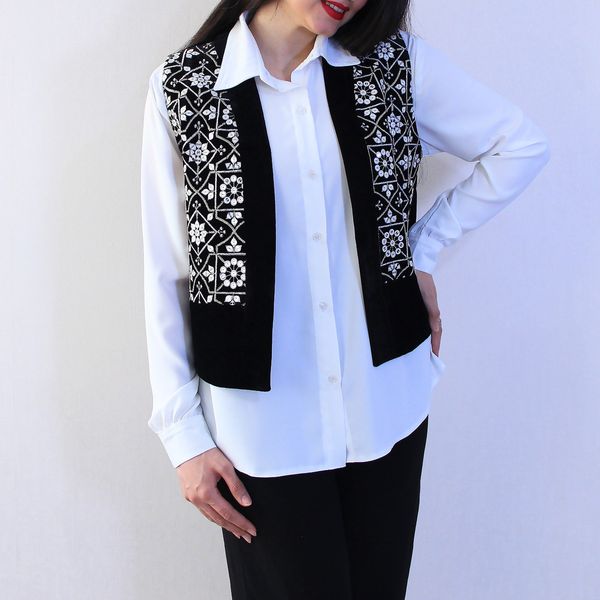 جلیقه سوزن دوزی نورا