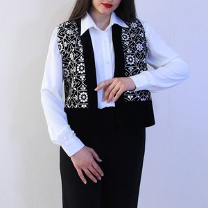 قیمت جلیقه سوزن دوزی نورا