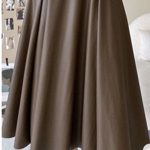 فروش اینترنتی دامن چرم کلوش زنانه