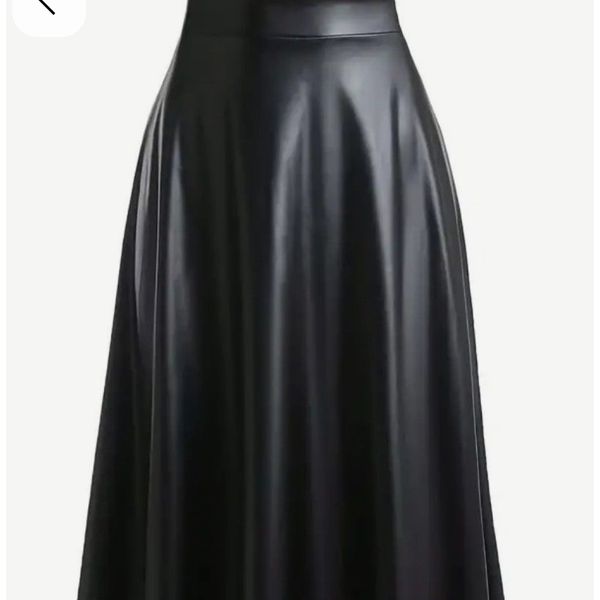 دامن چرم کلوش زنانه