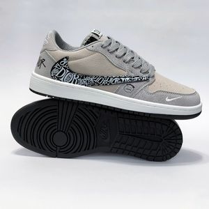 مشخصات نایک ترویس طرح دیور Dior ‌Travis