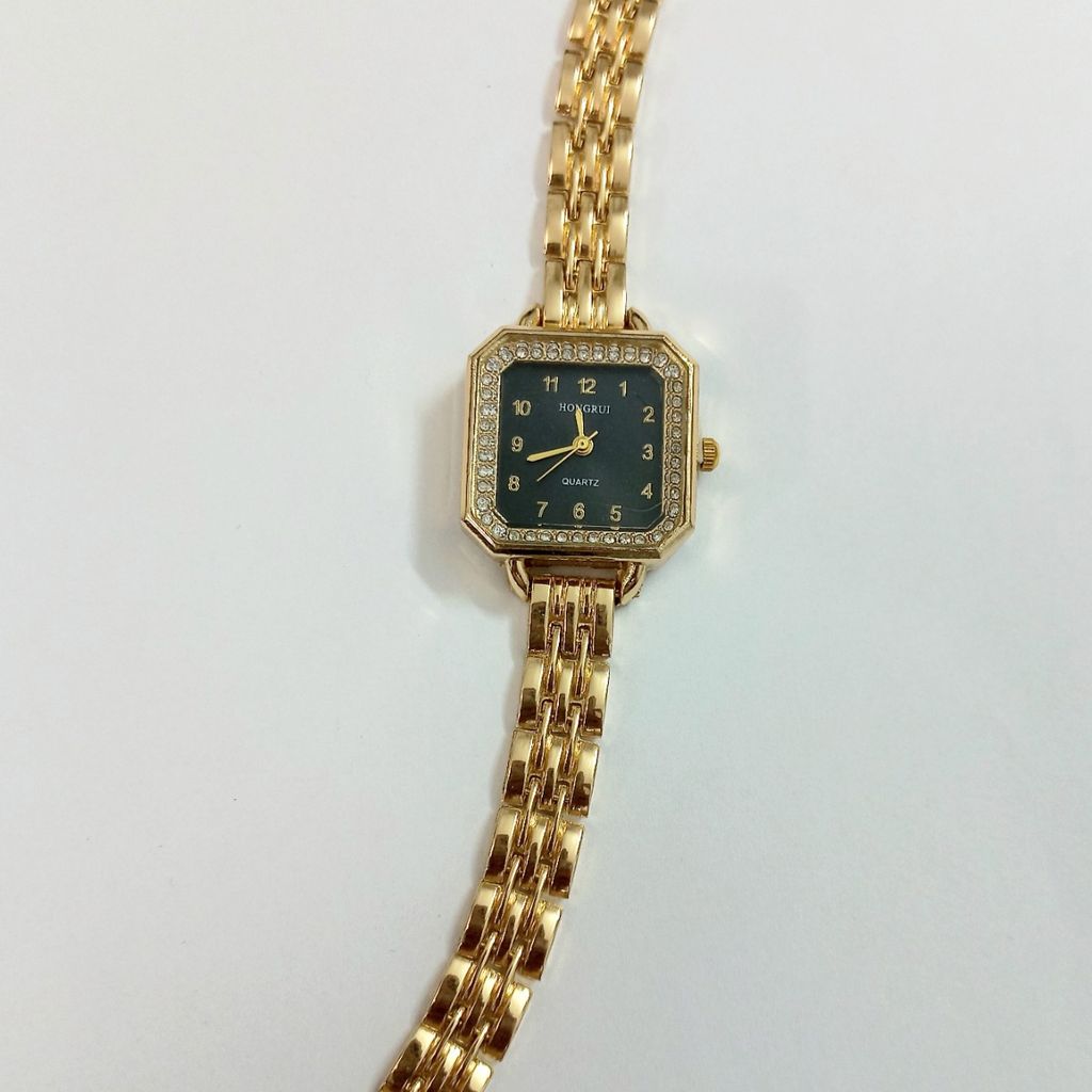 مشخصات ساعت زنانه خاص