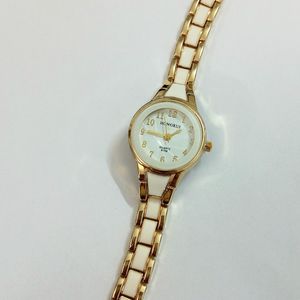 ساعت صدفی طلایی