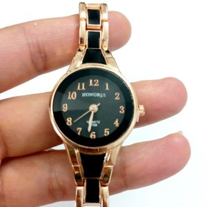 قیمت ارزان ساعت مشکی صدفی