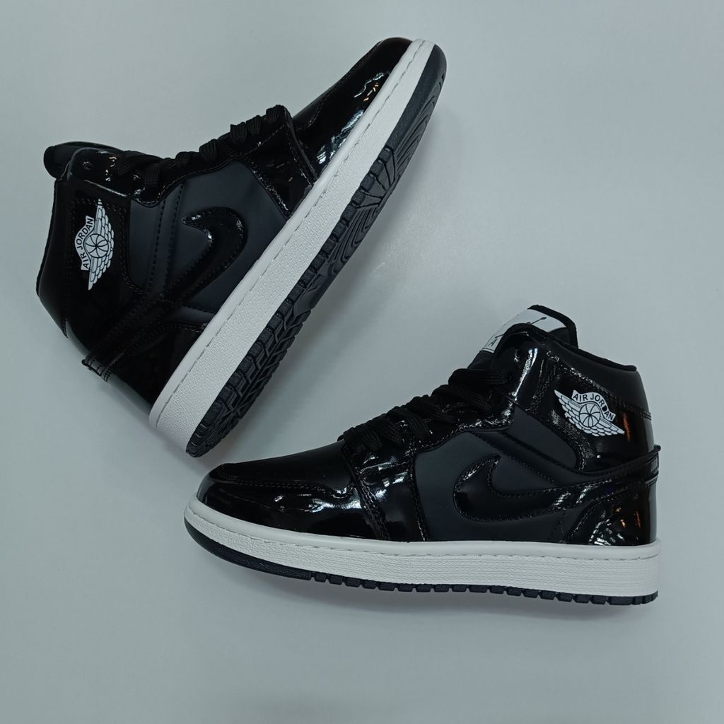 قیمت ارزان کتونی مردانه جردن وان ورنی ساقدار مشکی کیفیت بالا