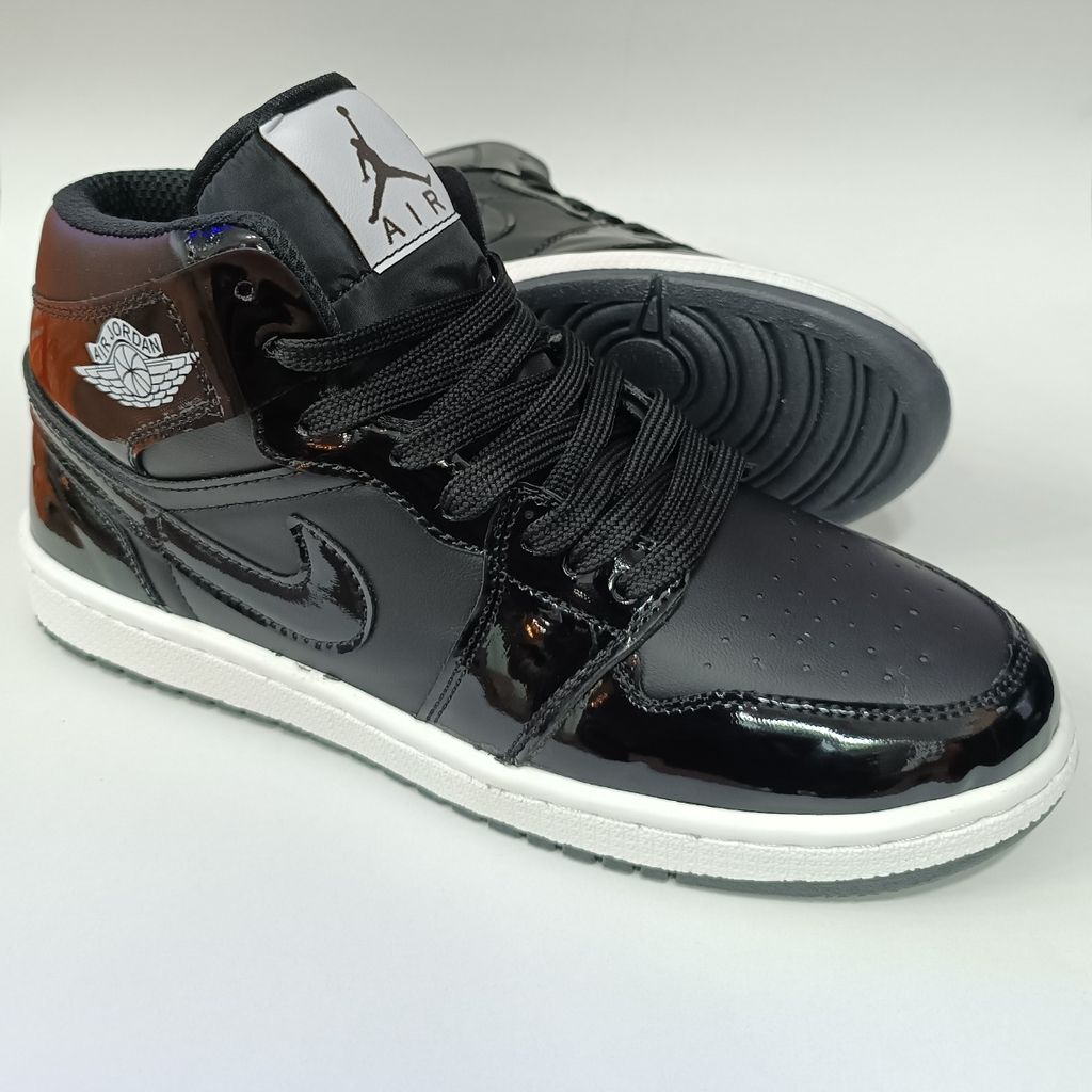 مشخصات کتونی مردانه جردن وان ورنی ساقدار مشکی کیفیت بالا