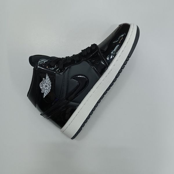 کتونی مردانه جردن وان ورنی ساقدار مشکی کیفیت بالا