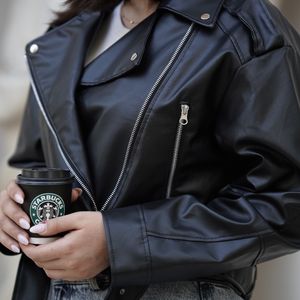 مشخصات کت چرم زنانه