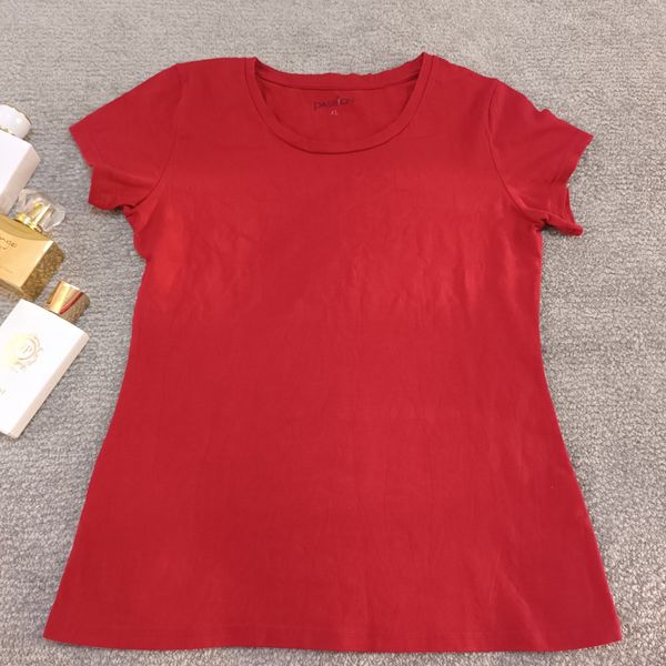 تیشرت زنانه نخ پنبه زرشکی