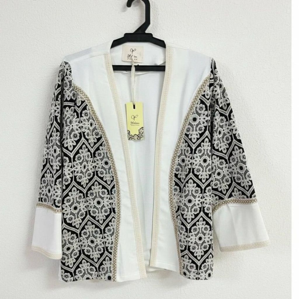 فروش اینترنتی مانتو لینن گلدوزی شده مزونی رویا