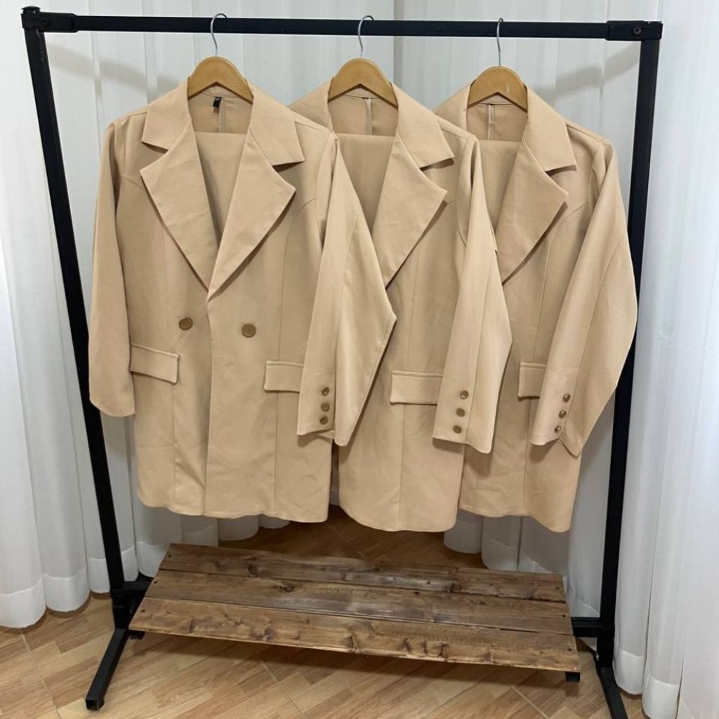 مشخصات کت شلوار مازراتی  نیلا