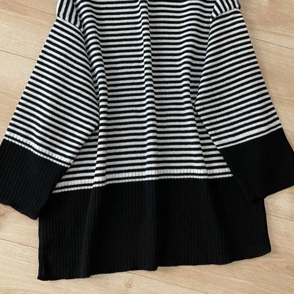 بافت راه راه یقه اسکی