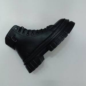 قیمت بوت مردانه گوچی بنددار بغل زیپ مشکی کیفیت بالا