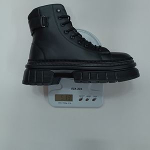 قیمت بوت مردانه گوچی بنددار بغل زیپ مشکی کیفیت بالا