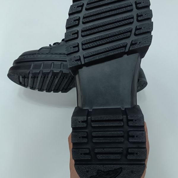 بوت مردانه برشکا بنددار بغل زیپ مشکی کیفیت بالا