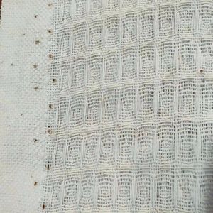 مشخصات پارچه زنبوری سفید رنگ تمام پنبه عرض 1.5