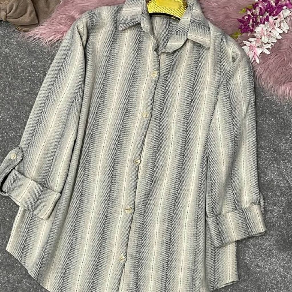 خرید اینترنتی شومیزپشمی نادی شیک