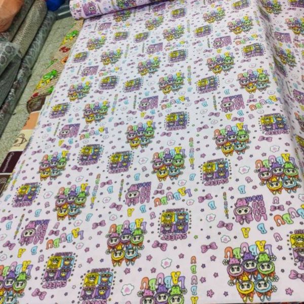 پارچه ملحفه کودک طرح لبوبو عرض 2 متر کد C