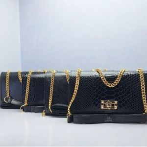 قیمت کیف مجلسی زنانه طرح رگباری