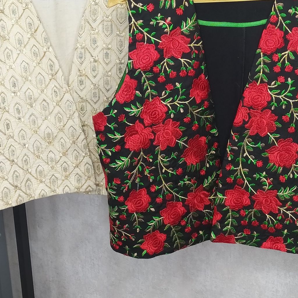 قیمت وست گلدوزی  و شومیز.