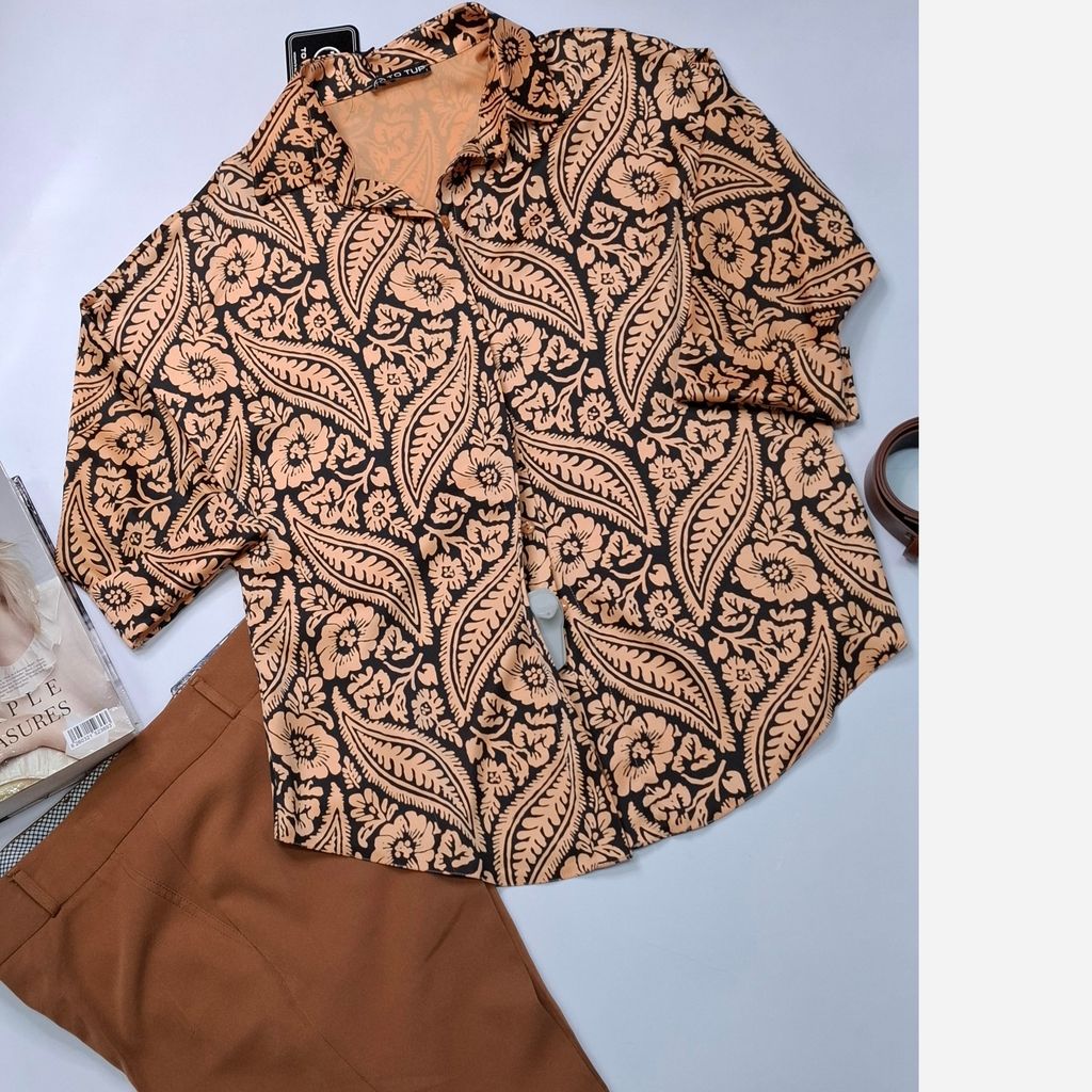 مشخصات شومیز ساتن گلدار 