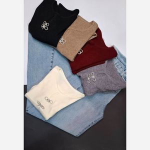 مشخصات بلوز بافت جلو پاپیونی