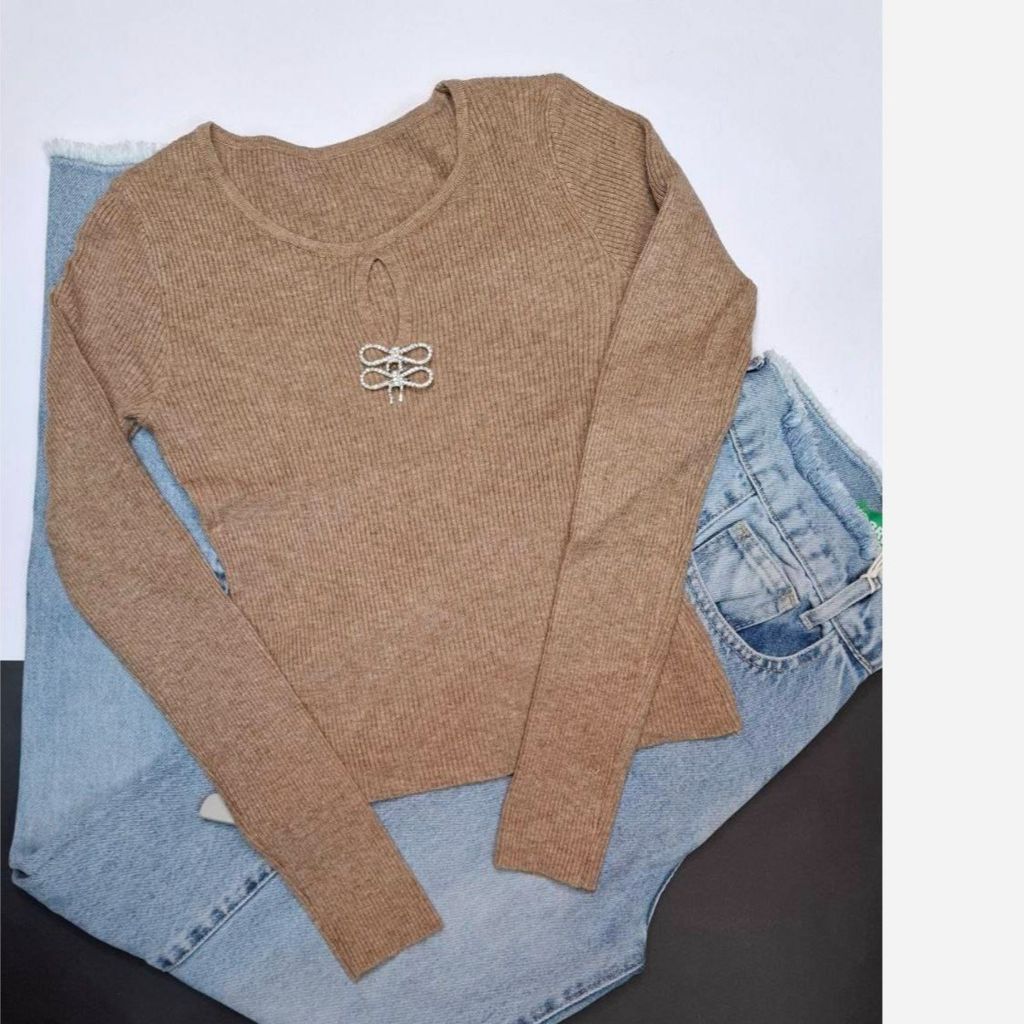 مشخصات بلوز بافت جلو پاپیونی