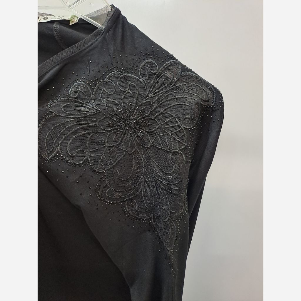 قیمت ارزان بلوز سرشانه کار شده 