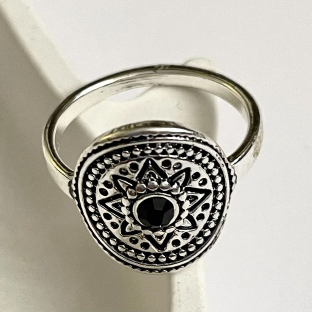 قیمت ارزان انگشتر زنانه مدل دایره - accessory_vay - Angoshtar 016