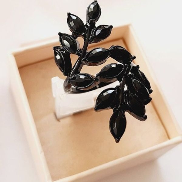 انگشتر زنانه مدل برگ - accessory_vay - Angoshtar 030