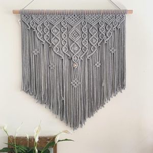 دیوارکوب اویز مکرومه بافی مدرن طوسی طرح ققنوس