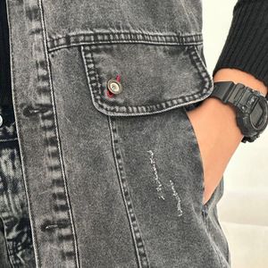 قیمت وست جین اسپرت