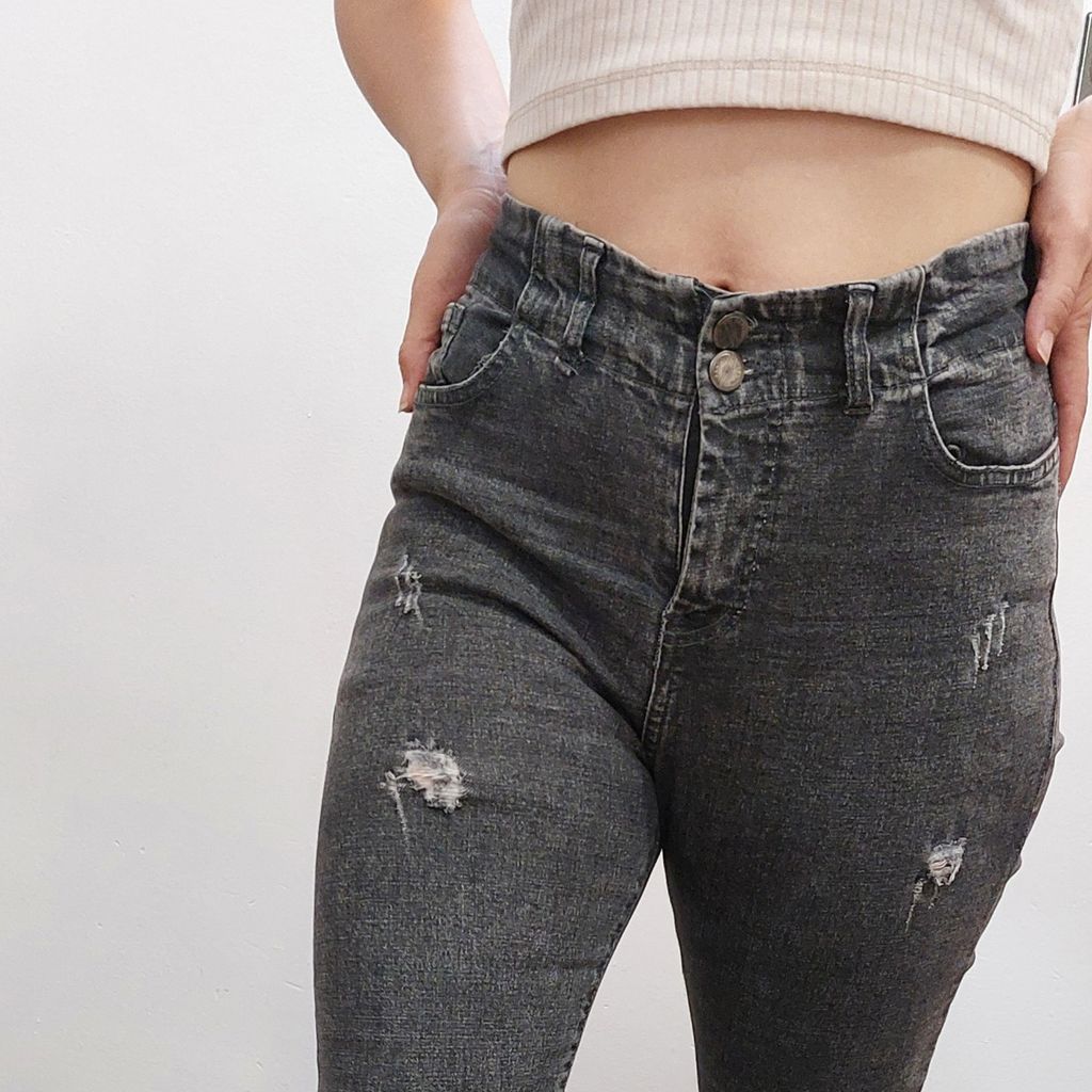 خرید اینترنتی شلوار لی زنانه