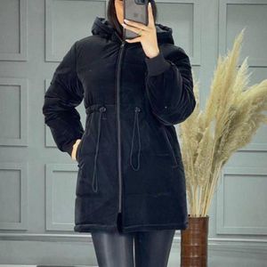 مشخصات کاپشن زنانه طرح هستی