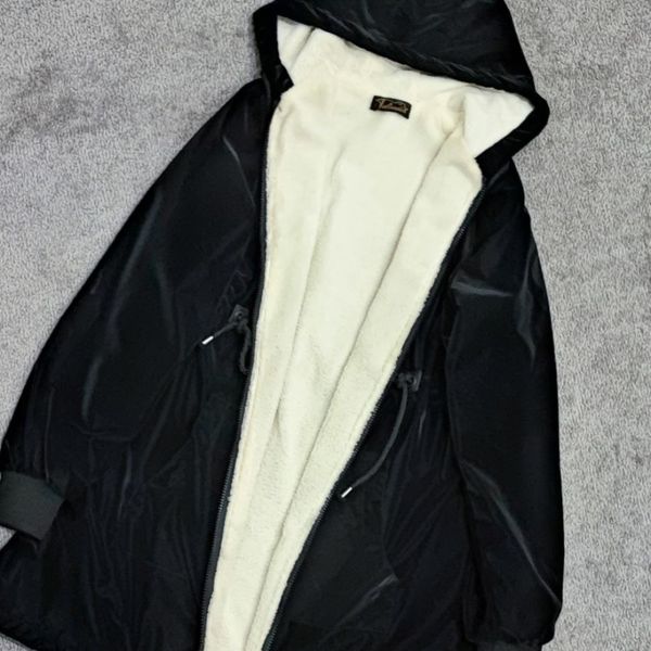 کاپشن زنانه طرح هستی