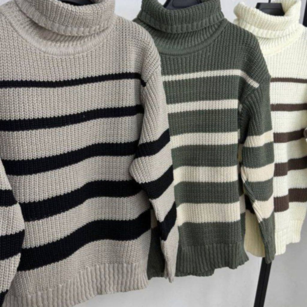 قیمت بافت زنانه طرح یقه شل راه راه