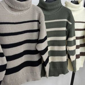 قیمت بافت زنانه طرح یقه شل راه راه