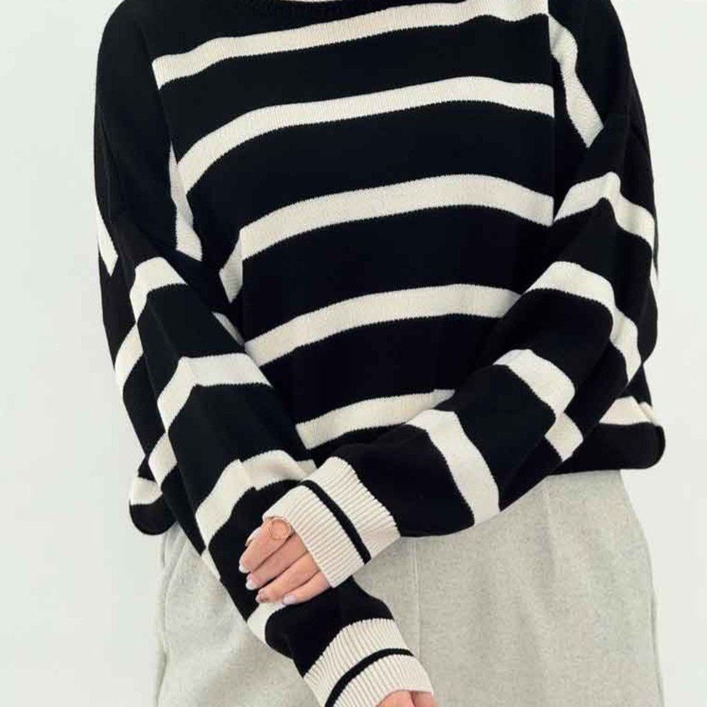 قیمت ارزان بافت زنانه طرح یقه شل راه راه