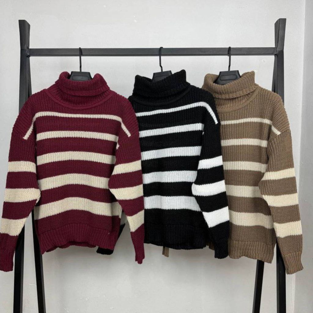 خرید انلاین بافت زنانه طرح یقه شل راه راه