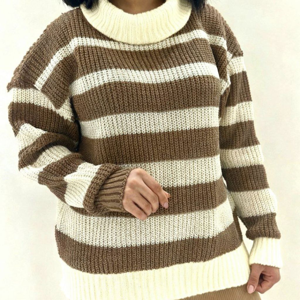 مشخصات بافت زنانه طرح یقه شل راه راه