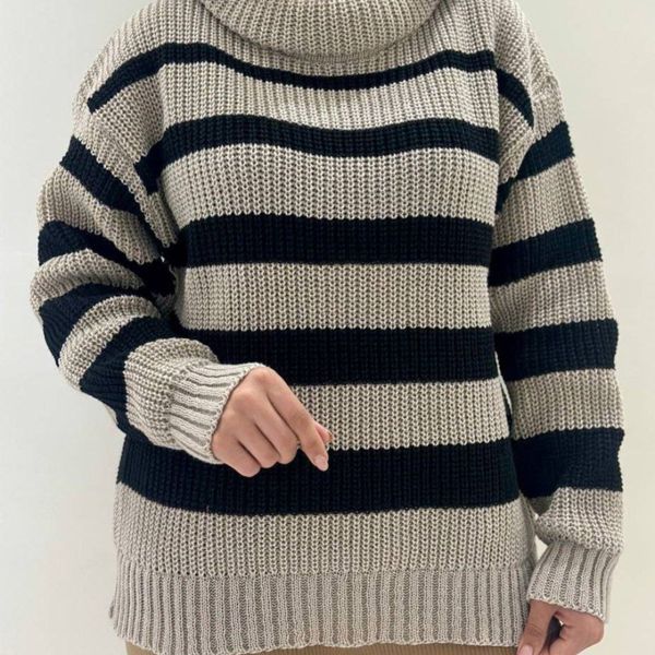 بافت زنانه طرح یقه شل راه راه