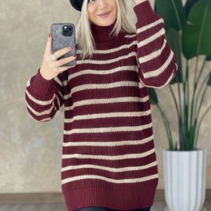 خرید انلاین بافت زنانه طرح یقه شل راه راه