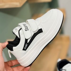 خرید اینترنتی قیمت ونس بچگانه طرح sport دو چسب از Toobaco کد 4071001